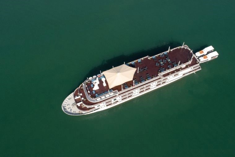 Du thuyền Paradise Grand Hạ Long